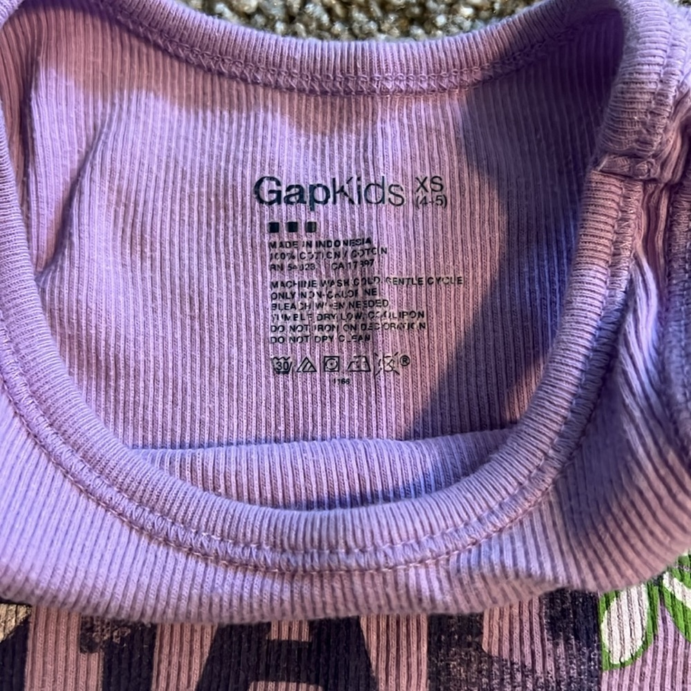 Gap Outfit - Picture 4 of 6